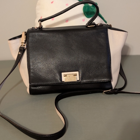 kate spade Handbags - Kate Spade Black and Cream Satchel